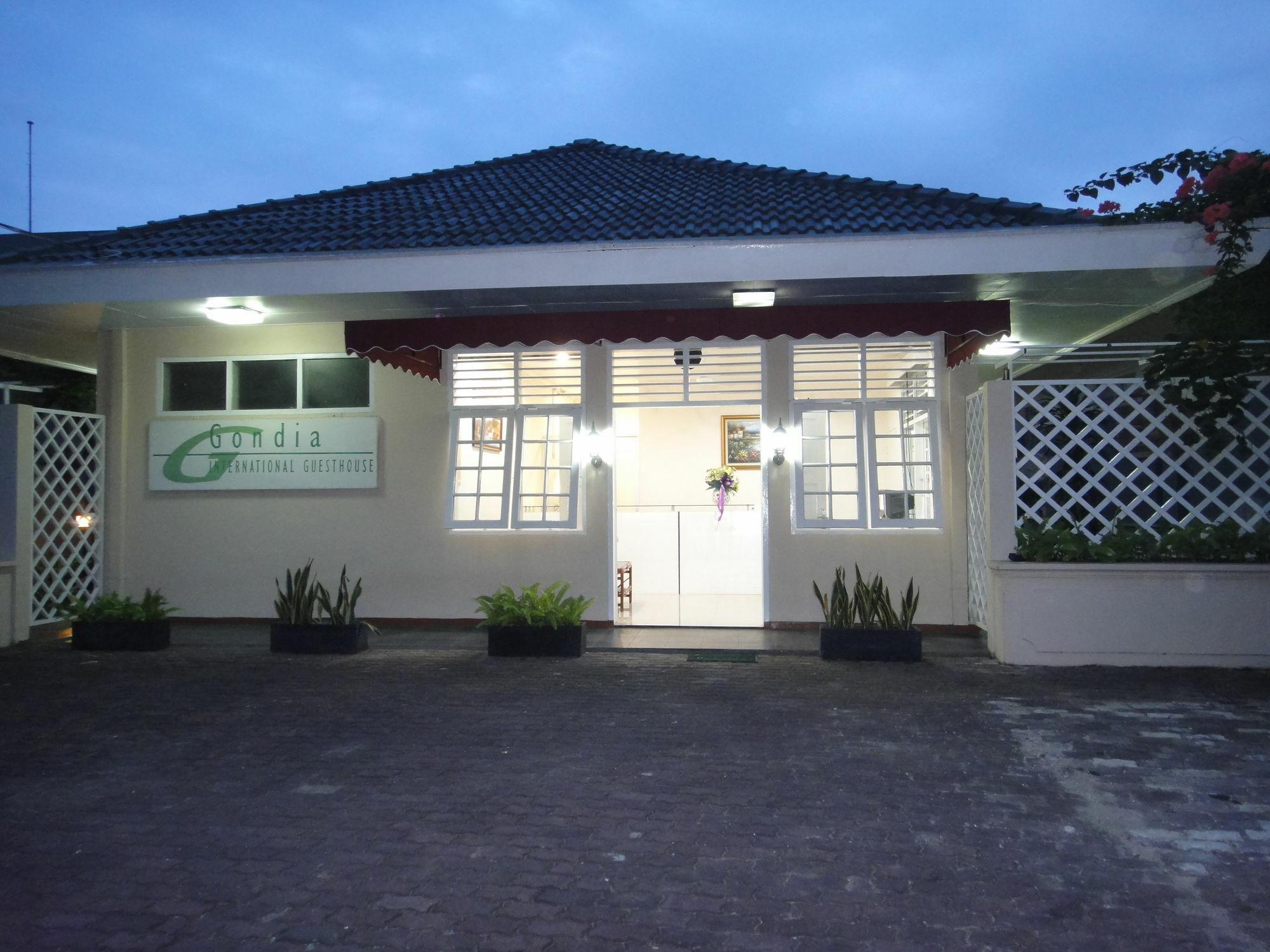 Gondia Guesthouse Jakarta Exteriér fotografie
